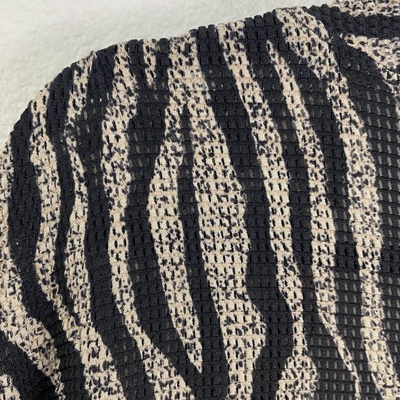 Maggie Barnes Womens Plus 3X 26/28 Zebra Open Front Cardigan Lightweight Knit - Picture 9 of 10